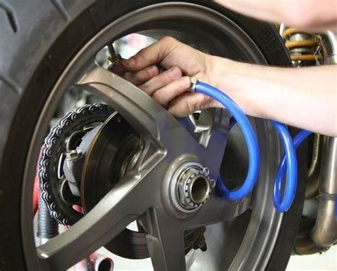 Lee más sobre el artículo Los neumáticos de tu Moto