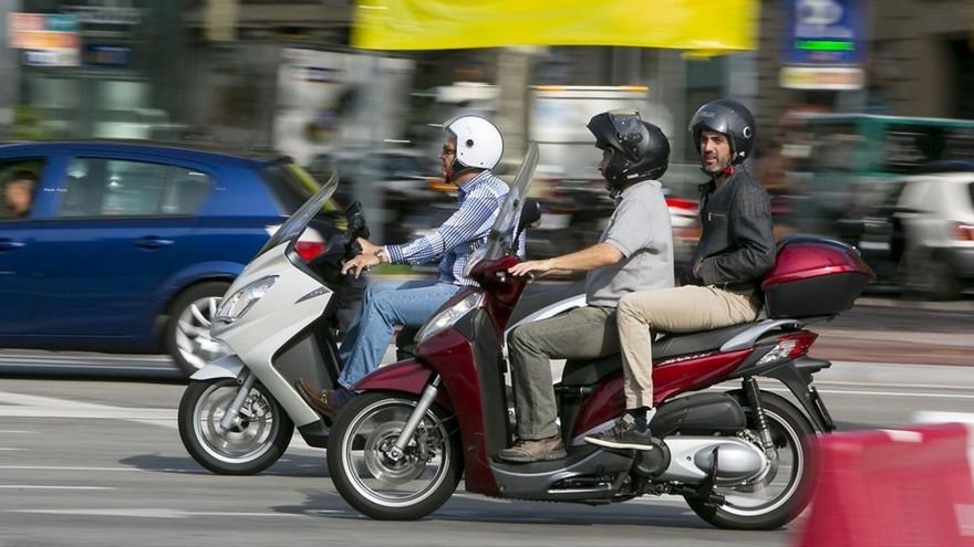 Lee más sobre el artículo Conducir moto en ciudad