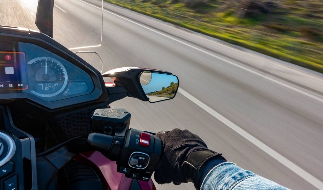 Lee más sobre el artículo Tras los ADAS de los coches llegan los ARAS a las motos