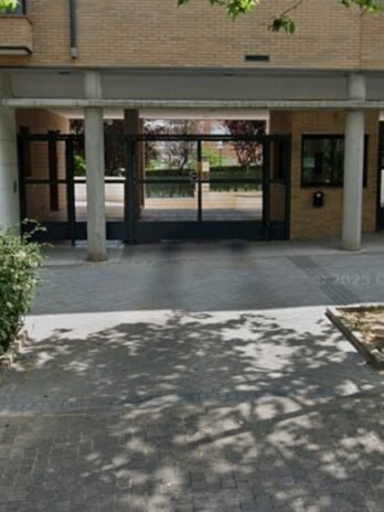 Plaza calle Anita Martínez 9 M1